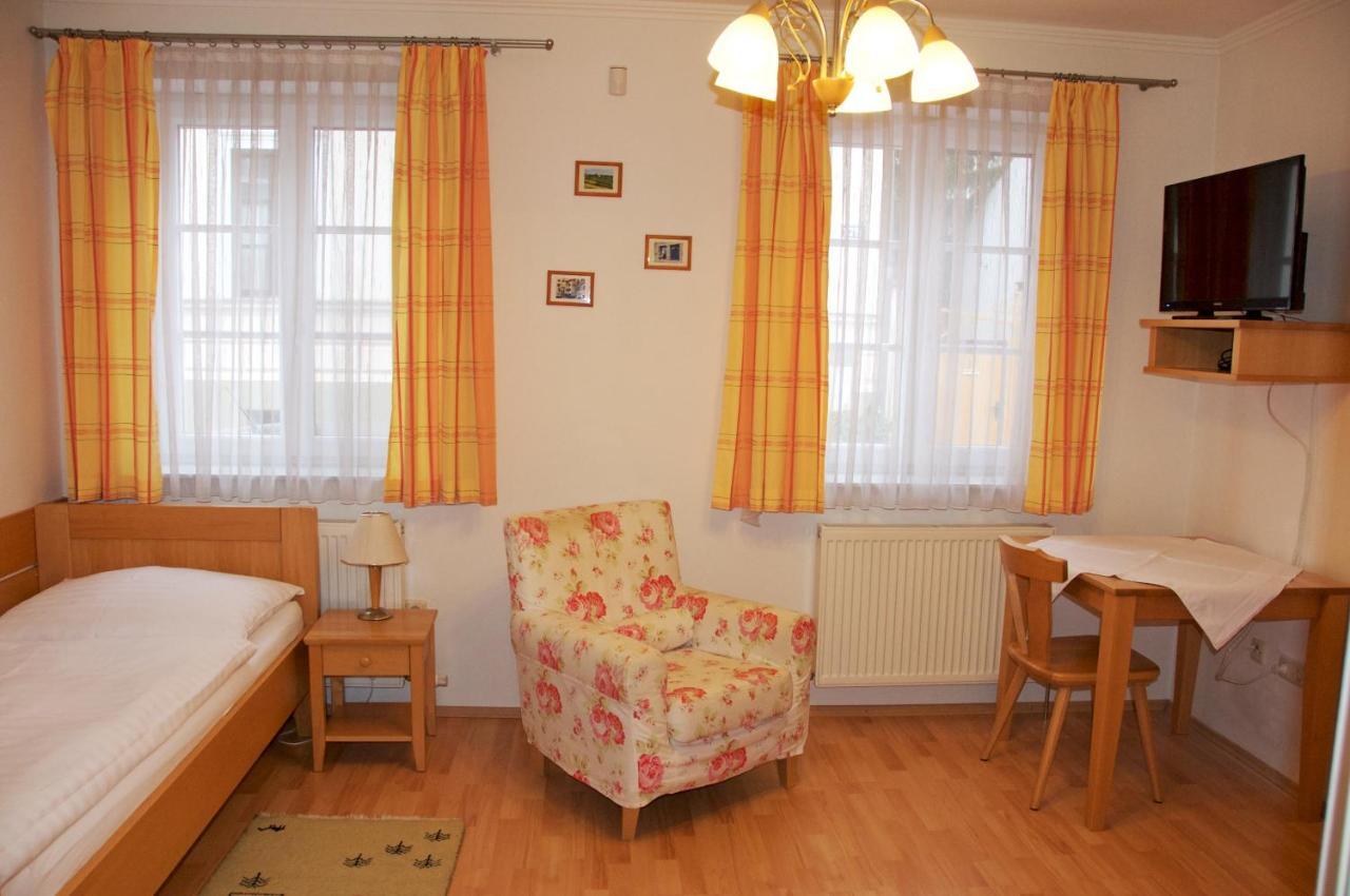 Privatzimmer Familie Schwarz Viyana Oda fotoğraf